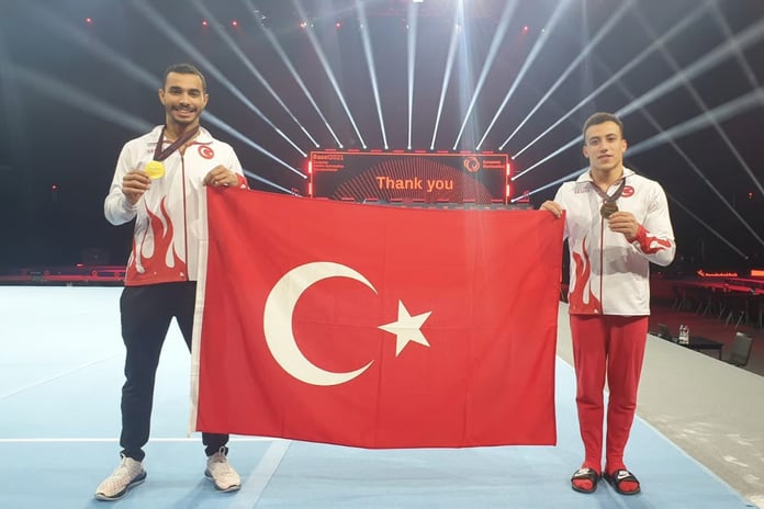 Türk cimnastiği Bulgaristan'da zirvede: Adem Asil ve Ferhat Arıcan'dan altın madalya