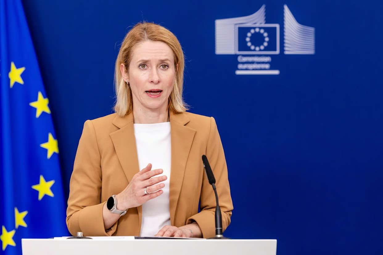 Europe Pushes De-escalation as Trump Delays Iran Strike 