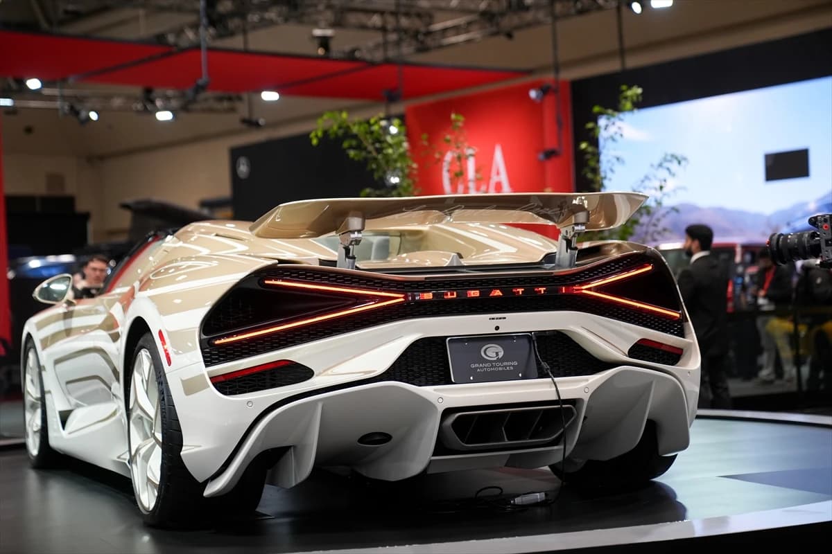 Kanada otomobil fuarı 1.275 beygirlik asfalt canavarı McLaren W1'e ev sahipliği yapacak