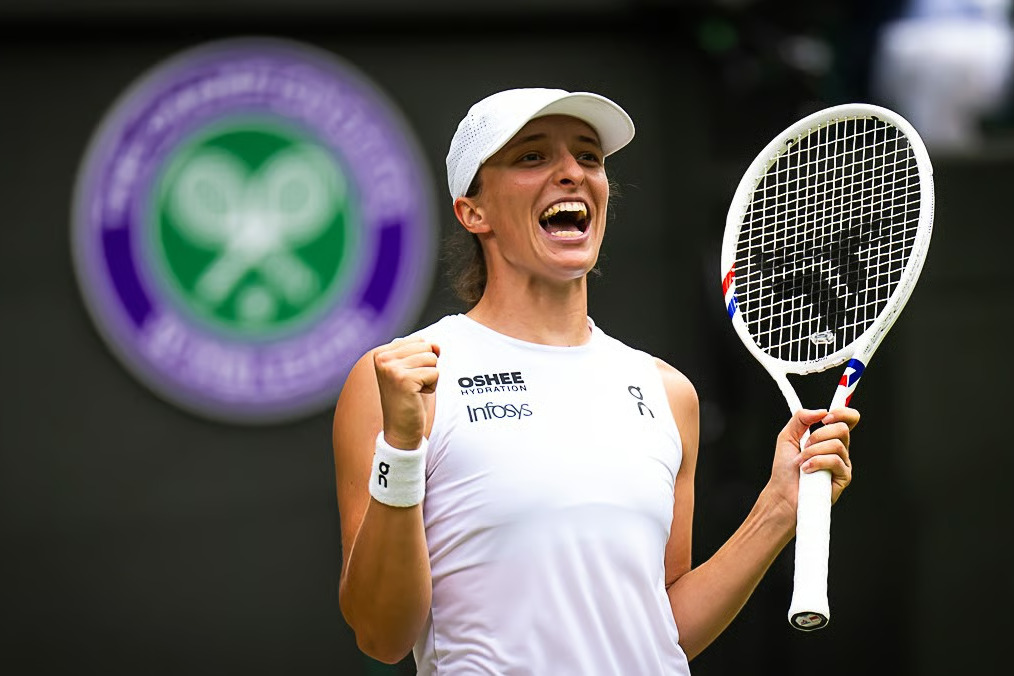 Polonyalı tenisçi Iga Swiatek, Wimbledon tek kadınlarda yarı finalistler arasına katıldı