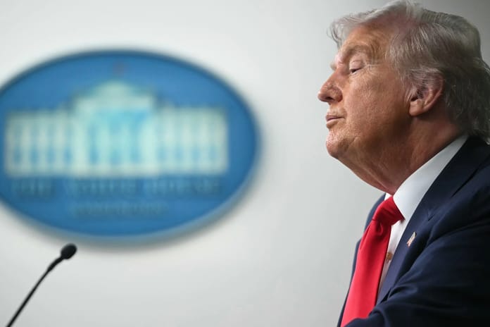 Trump ABD'yi nasıl otokrasiye doğru sürüklüyor?