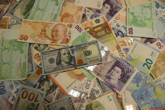 Dolar-Euro fiyatları ne kadar, kaç TL? 4 Aralık