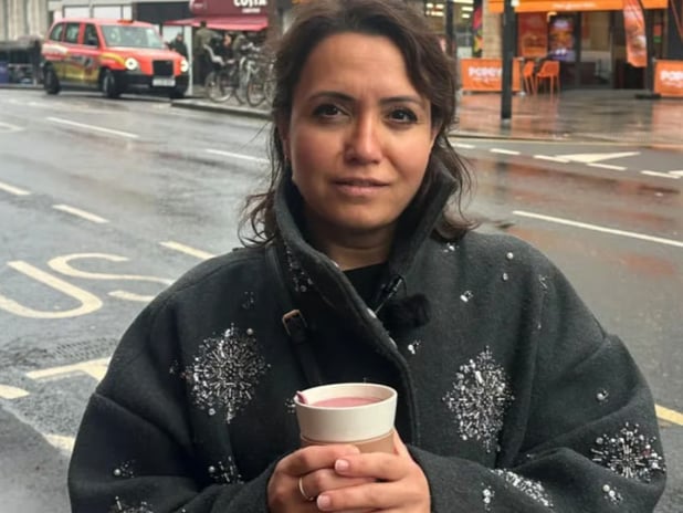 Kahvesini rögar kapağına döken Türk 150 sterlin ceza yedi