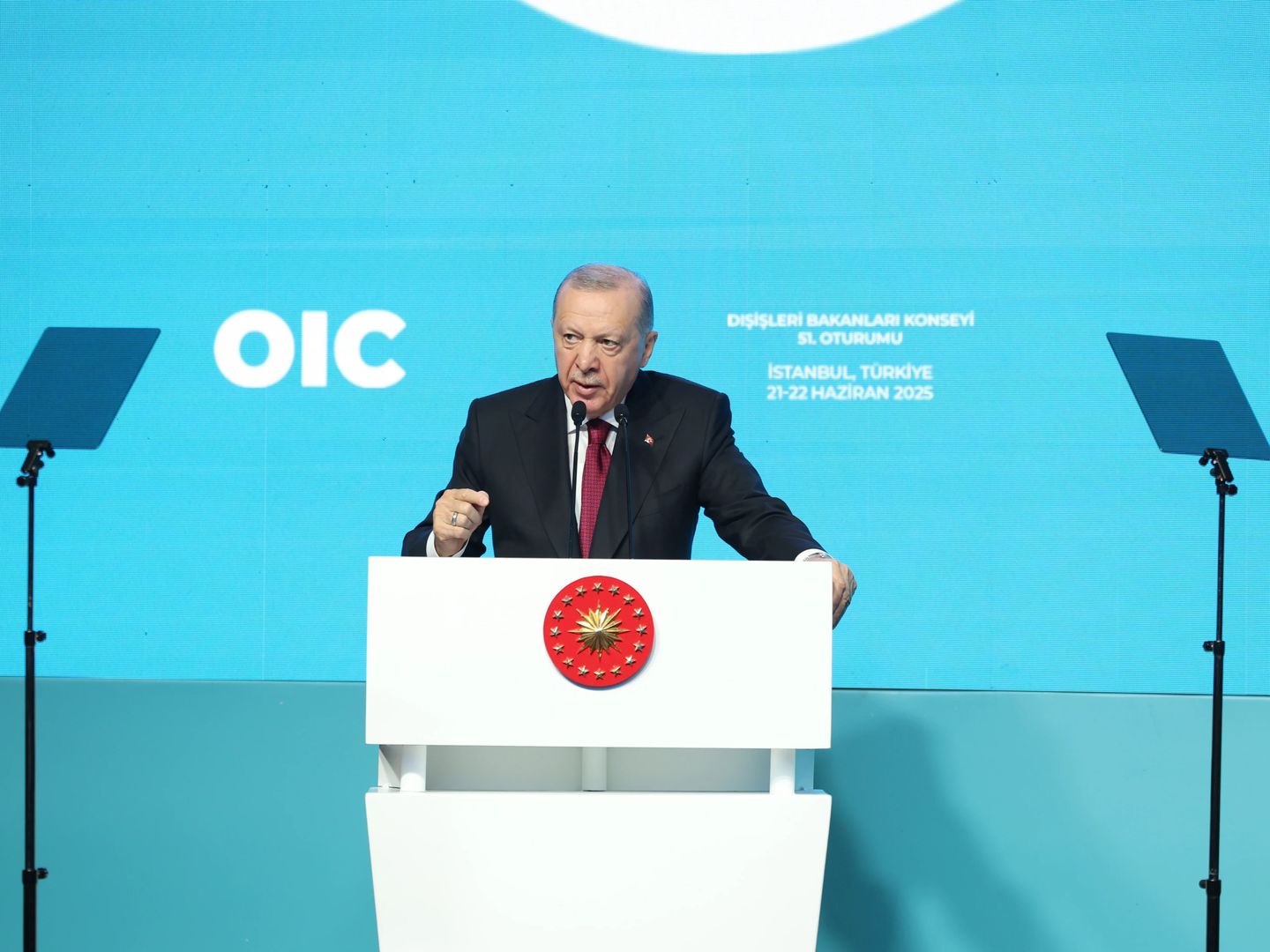 Cumhurbaşkanı Erdoğan'dan İslam Alemi'ne çağrı: Tek başına bir kutup haline gelmesi şart