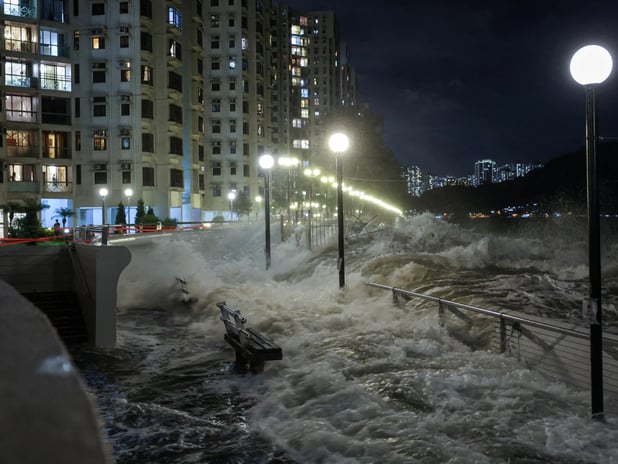 Tayvan’ı süper fırtına vurdu