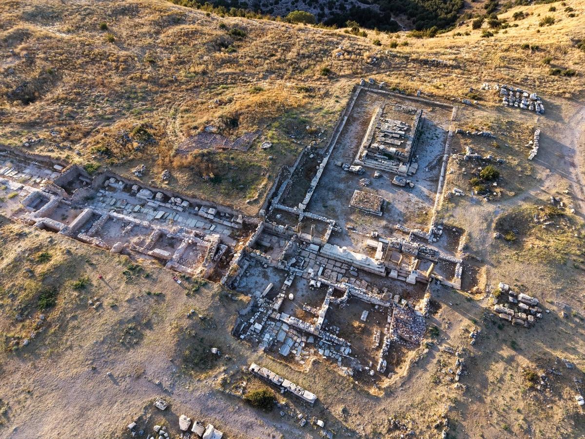 Blaundos Antik Kenti'nde yeni keşif