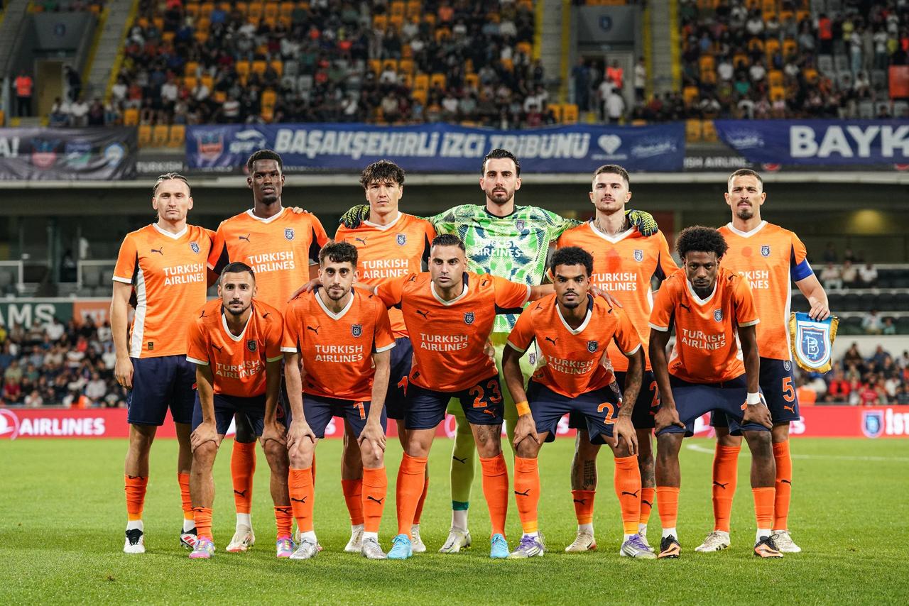 Başakşehir Konferans Ligi'nden başlıyor
