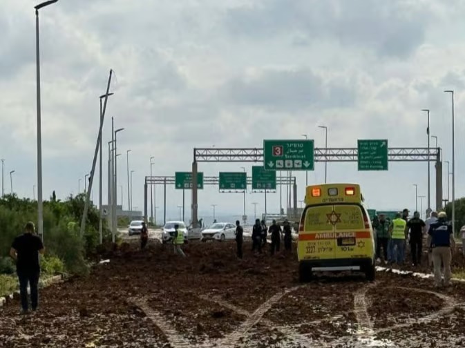 Husilerden Ben Gurion Havalimanı'na füze saldırısı