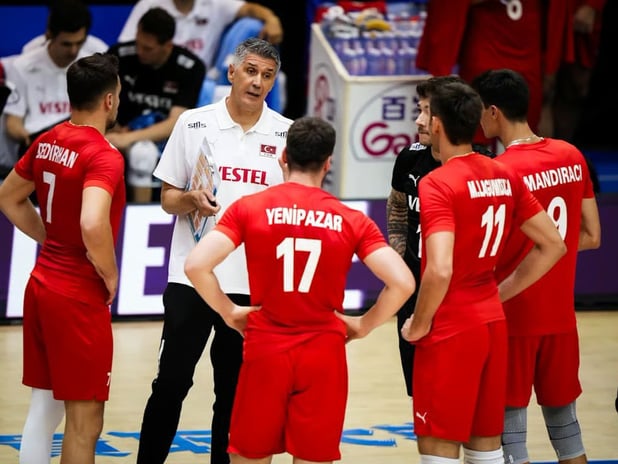 A Milli Erkek Voleybol Takımı, Milletler Ligi'nde lider Brezilya'ya mağlup oldu