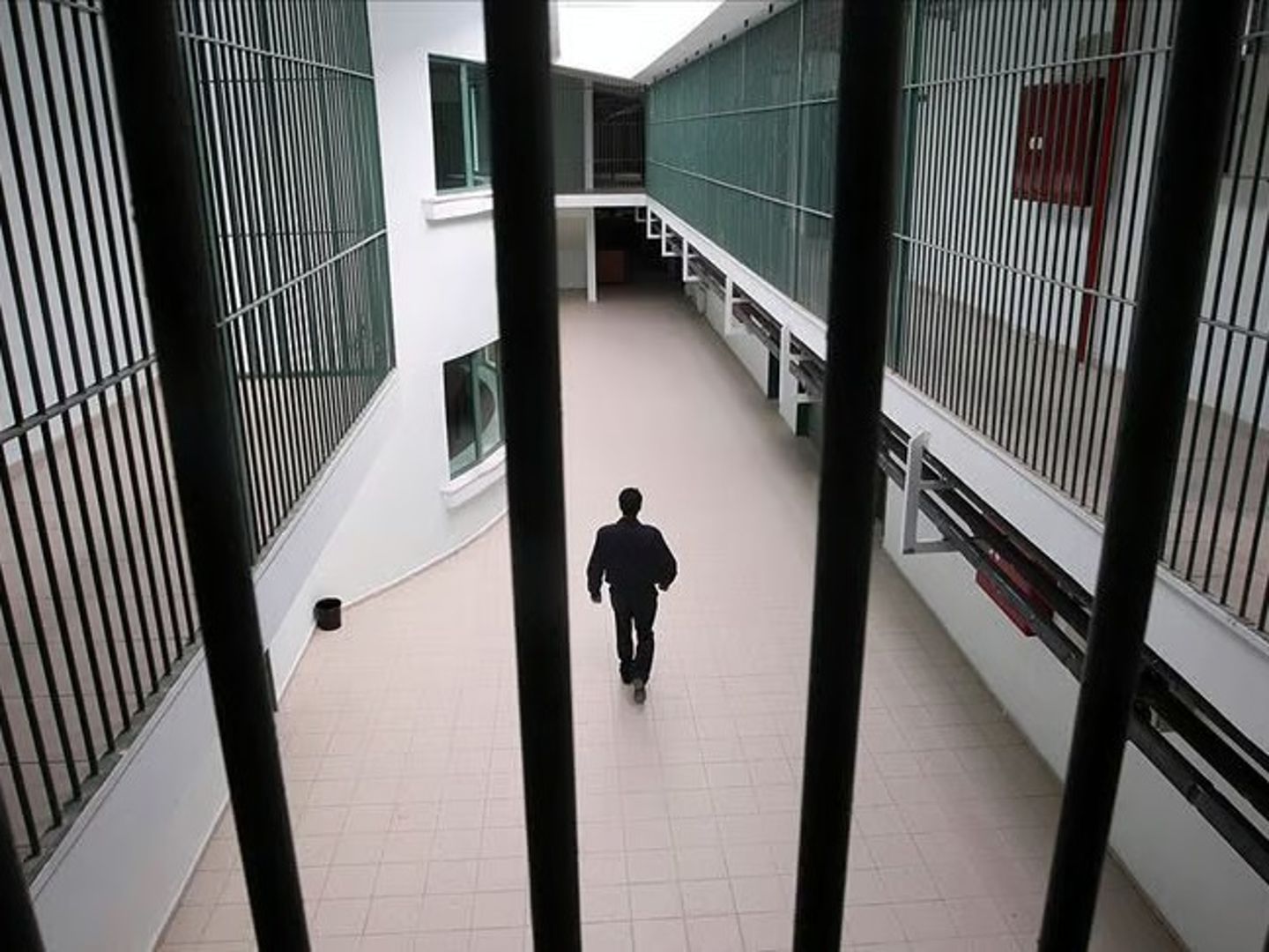 Bakan Tunç duyurdu: Mahkumlar için tahliye süreci başladı