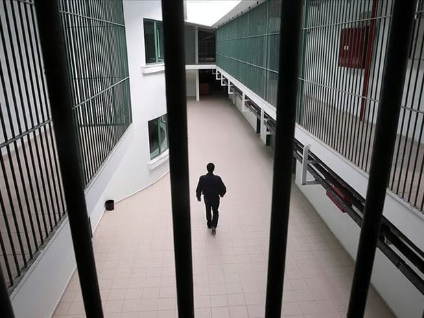 Bakan Tunç duyurdu: Mahkumlar için tahliye süreci başladı