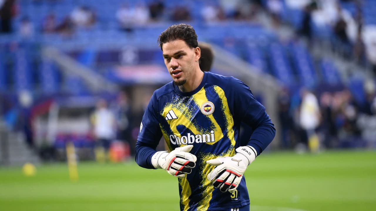 Benfica eski kalecisini istedi, Fenerbahçe masadan kalktı
