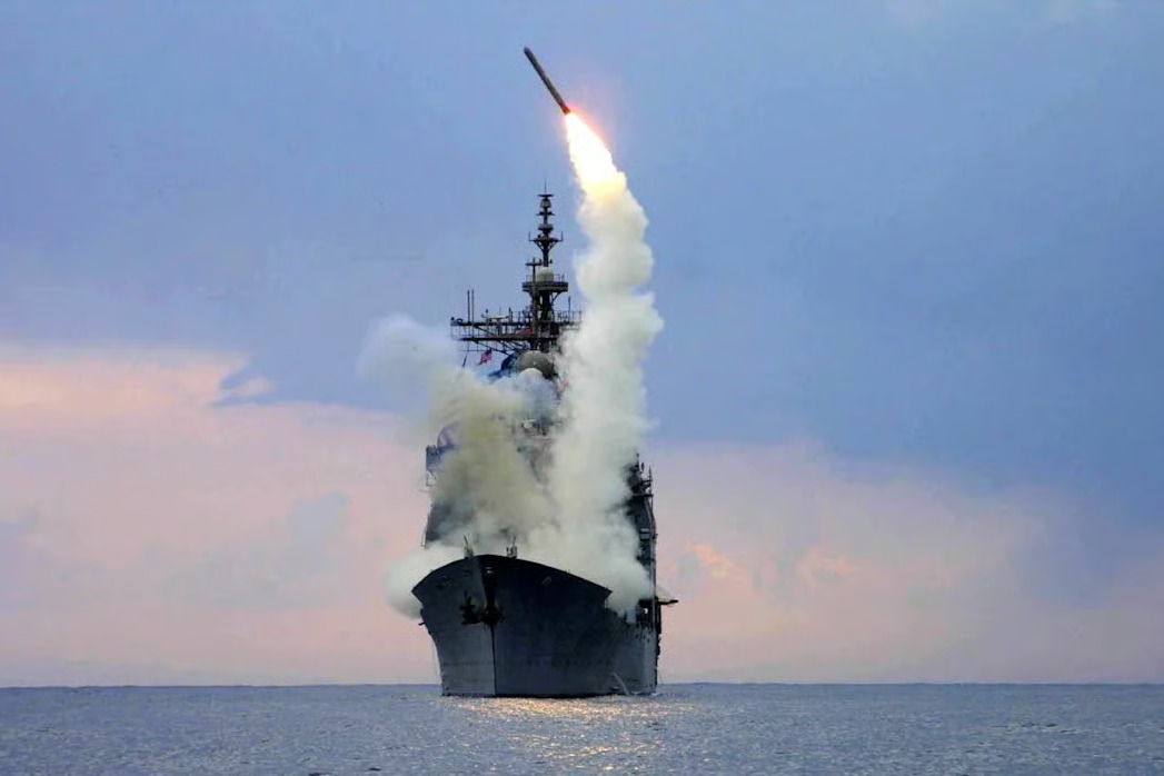 Trump Threatens Tomahawk Missiles If War Drags On