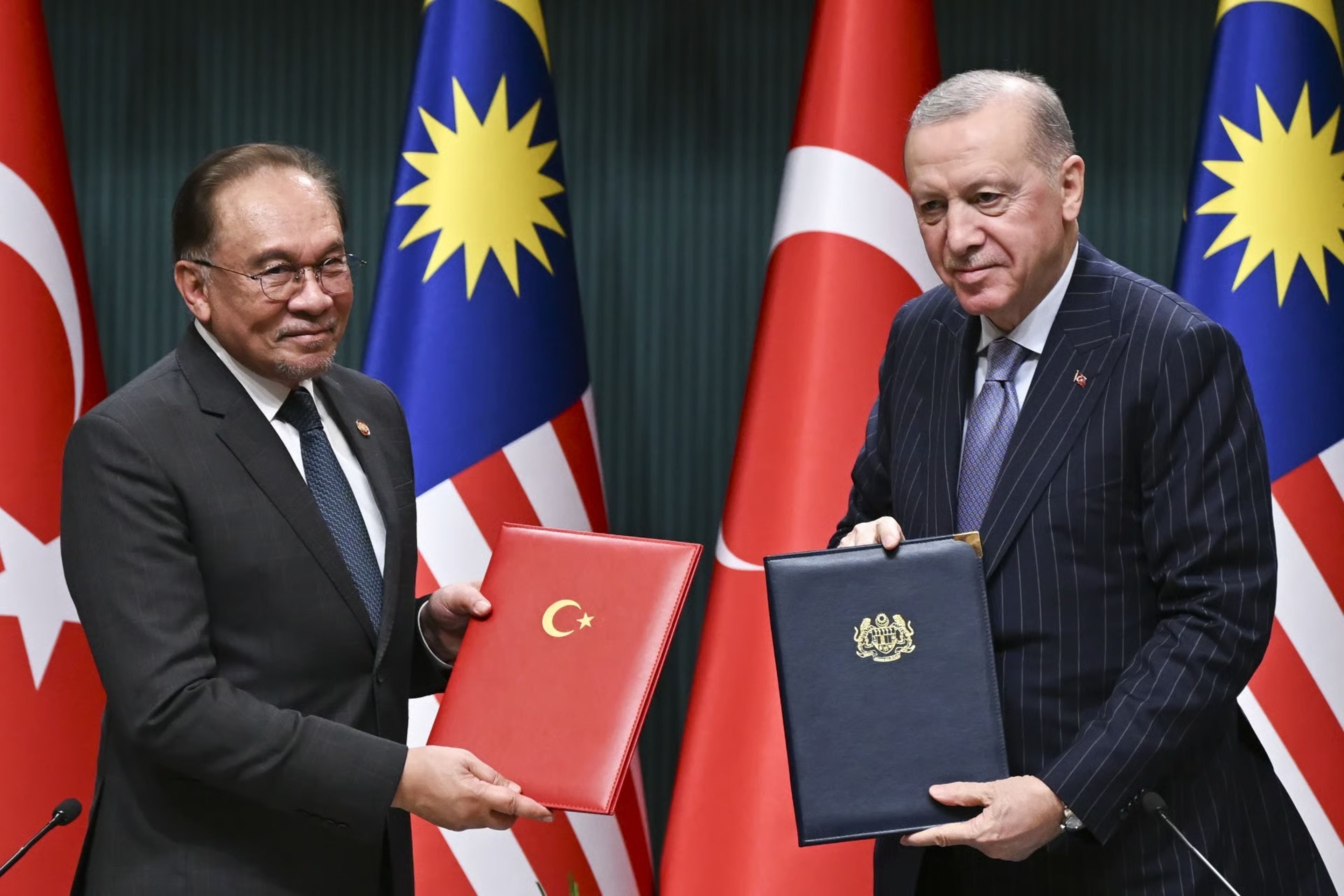 Malezya Başbakanı'ndan övgü dolu Türkiye açıklaması: Ankara öğretici rol oynuyor