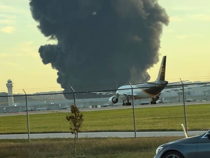 Kentucky'de kargo uçağı düştü: 7 ölü