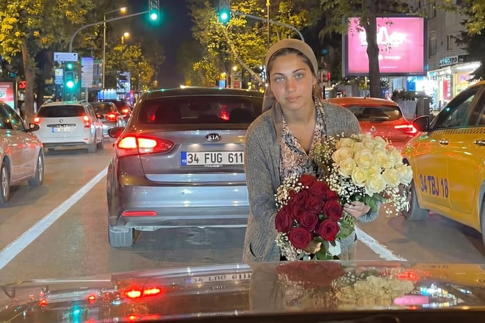 “Caddenin en güzel çiçekçisi” meğer hiç varolmamış