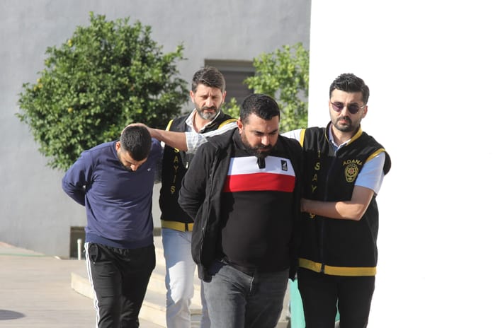 'Neden işe gitmiyorsun' kavgası kanlı bitti: Kuzenini öldürdü