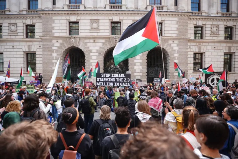 UK Civil Servants Told to Resign If They Oppose Gaza Policy