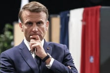 Politico: Fransa'da hükümet krizi nasıl sonuçlanacak?