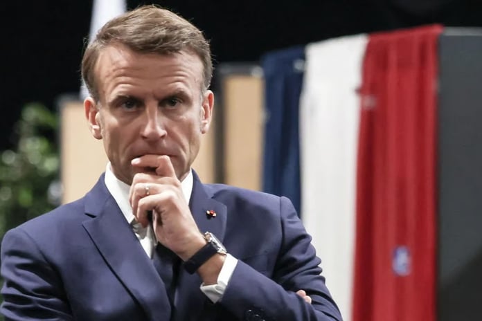 Politico: Fransa'da hükümet krizi nasıl sonuçlanacak?