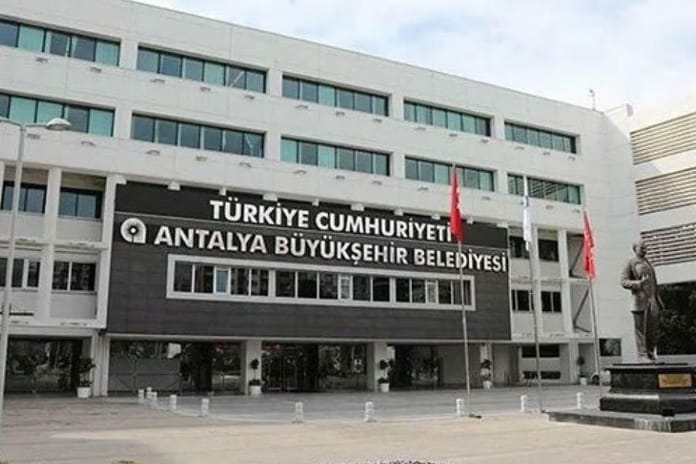 Antalya Büyükşehir’de iddianame tamamlandı! Muhittin Böcek ile 40 kişiye yargı yolu 