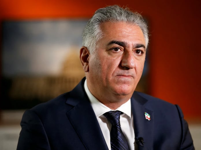 Pehlevi'den "küresel yardımlar yolda" çıkışı