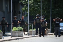 Bomba ihbarı yapılan Kosova Meclisi tahliye edildi