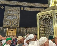 Kabe'nin örtüsü değiştirildi