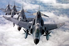 ABD'li havacılık ve uzay firması F-4 savaş uçağı satın almayı planlıyor