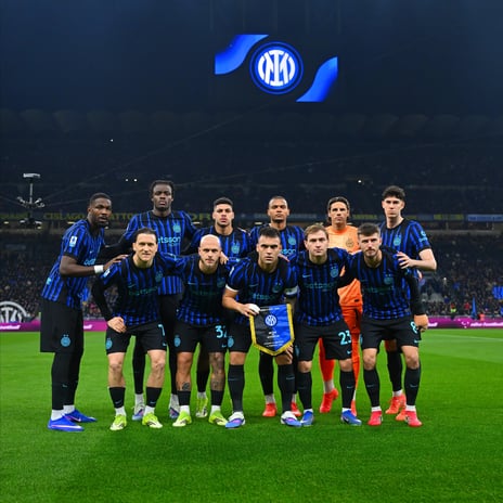 Serie A'da Milano ekipleri zirveyi paylaşıyor