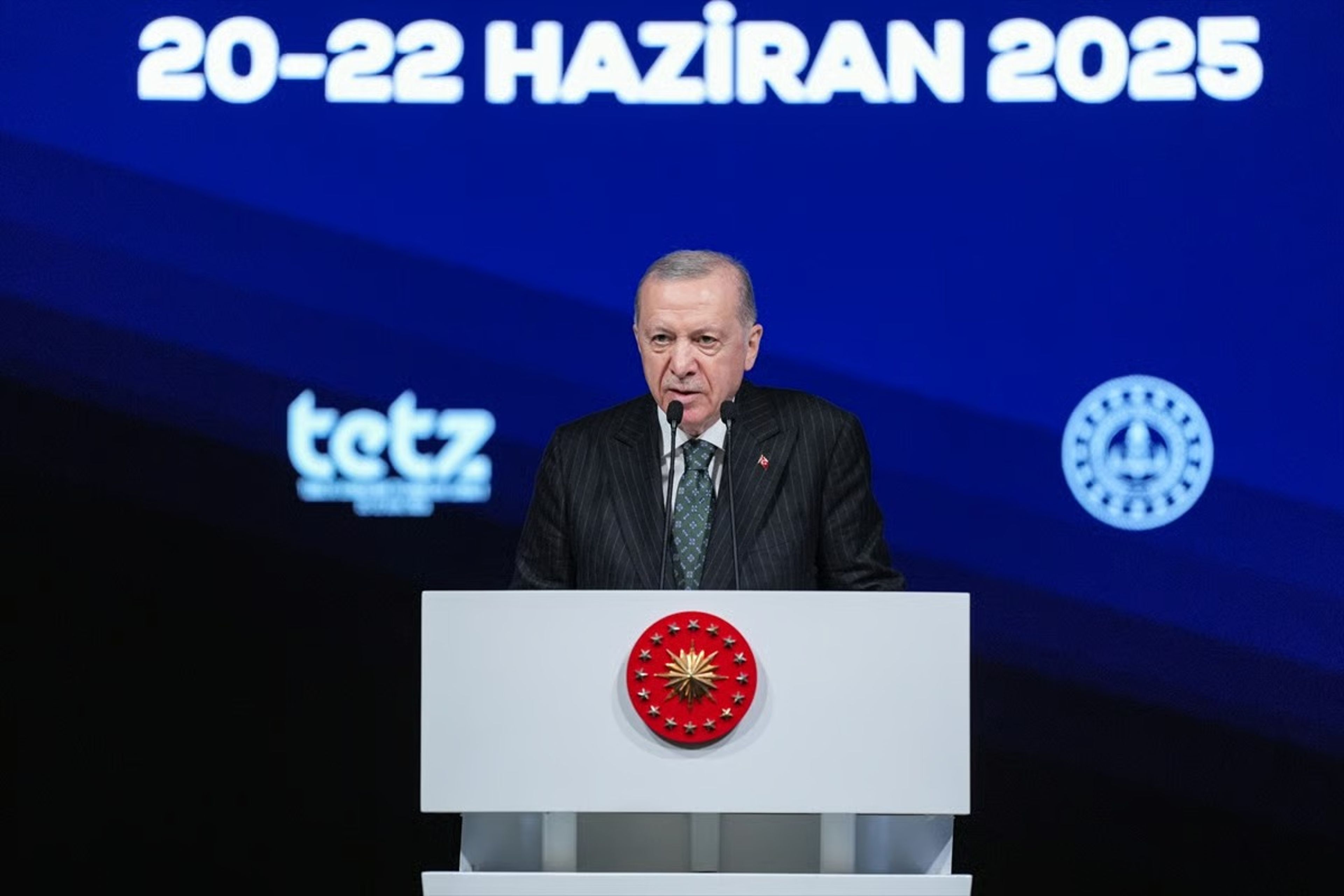 Cumhurbaşkanı Erdoğan'dan Eğitim Teknolojileri Zirvesi'nde 'Dijital Derebeyleri' uyarısı