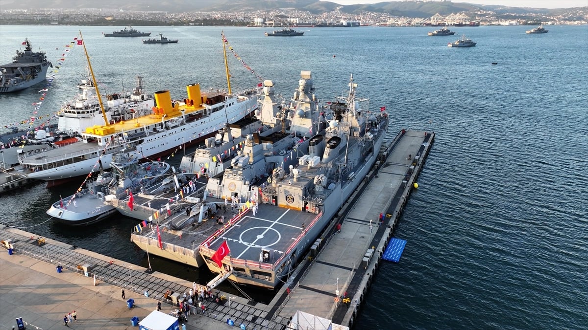 TCG Yavuz'un yeni görevi gelecek nesillere denizciliği sevdirmek