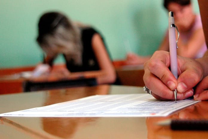 Bursluluk sınavı başvuru nereden yapılır? MEB ile İOKBS - bursluluk sınavı başvuru şartları nelerdir?