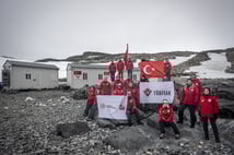 Bakan Kacır: Türkiye Antarktika'da daha aktif rol oynamaya hazırlanıyor