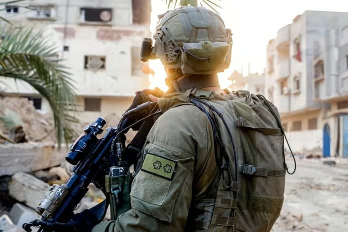 Çekya İsrailli askeri sınır dışı etti  