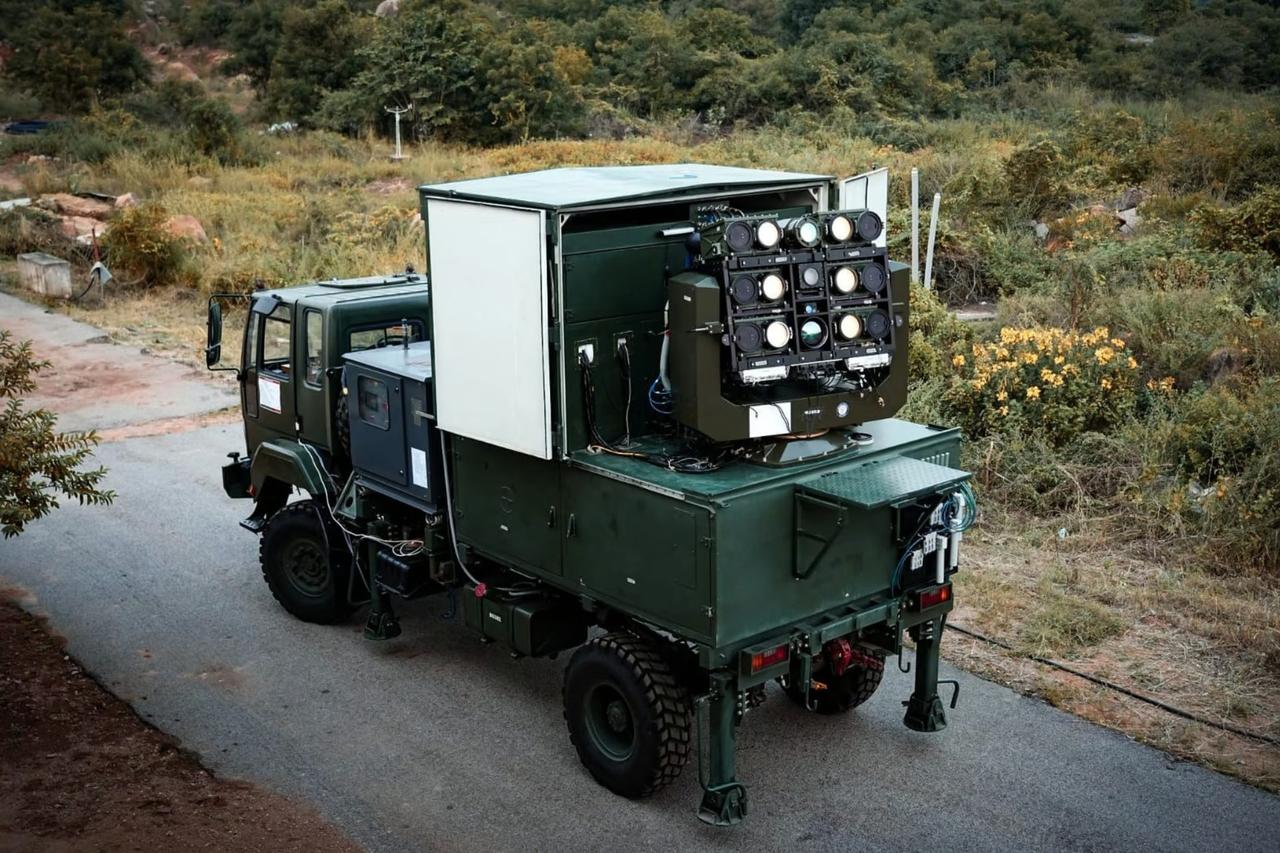 Hindistan, yeni lazer silah sistemi Mk-II(A)'nın testlerini başarıyla tamamladı