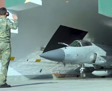 Azerbaycanlı askerler JF-17 savaş uçağı için Pakistan’daki eğitimlerini tamamladı