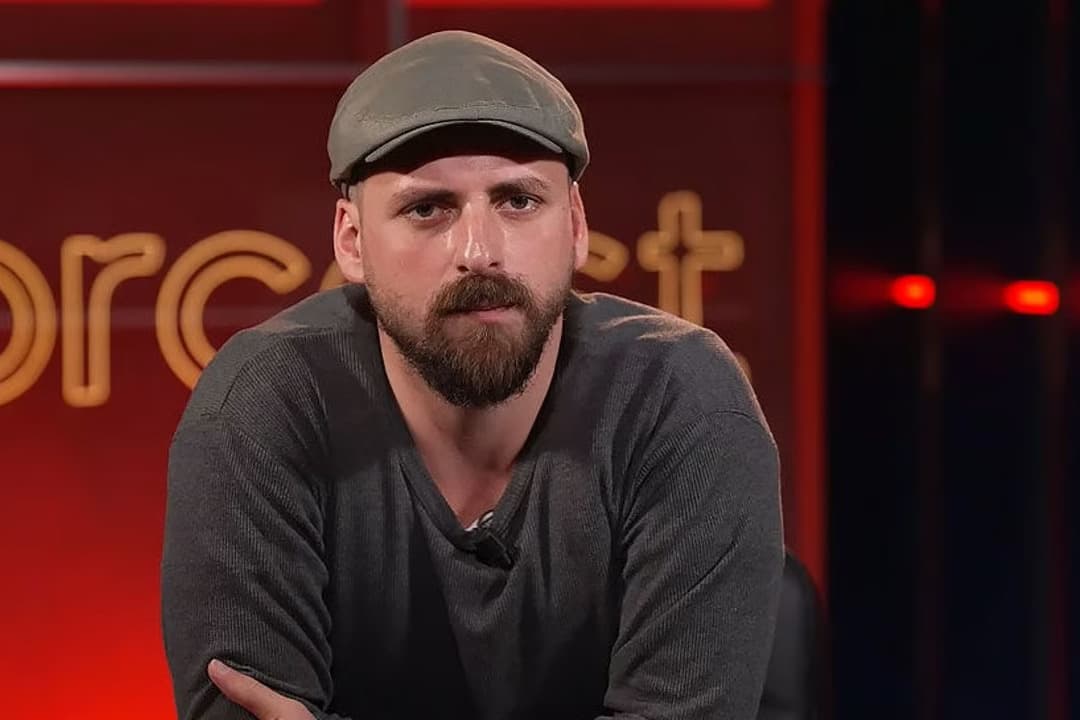 Burhan Can Terzi "Halkı yanıltıcı bilgi" suçlamasıyla gözaltına alındı