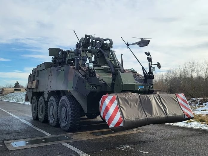 İsviçre, Piranha 8x8 araçlarına gerçek zamanlı keşif için Black Hornet 4 nano İHA siparişi verdi