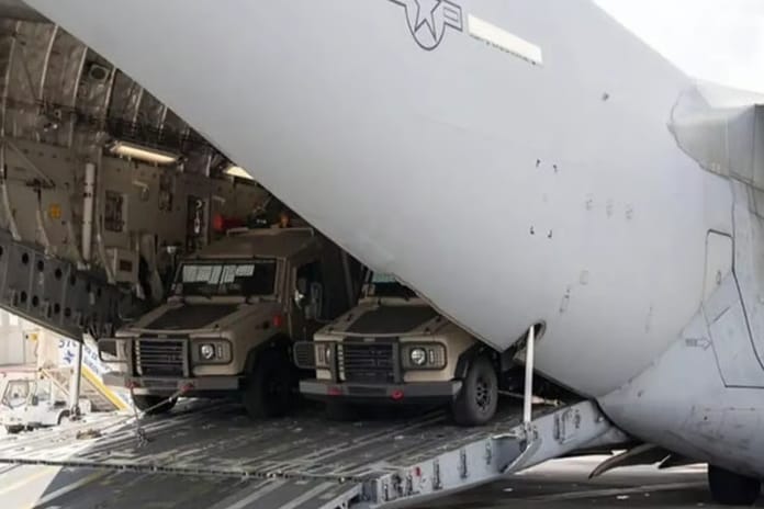 ABD ve Almanya İsrail'e destek için 14 kargo uçağı malzeme yolladı