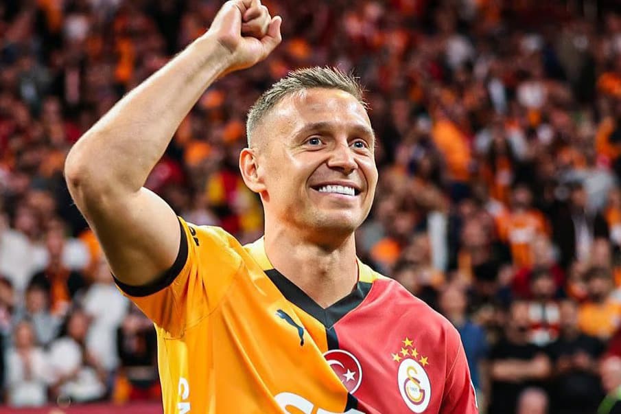 Galatasaray,Frankowski'yi Rennes'e kiraladı