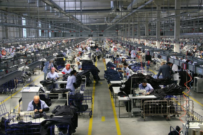 Giyim devi Colins, Türkiye'deki üretimi durdurdu: Çalışanlar işsiz kaldı 