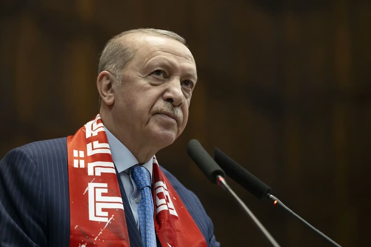 "Türkiye'yi bu yangının uzağında tutmakta kararlıyız"