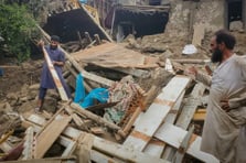 Afganistan'da depremde ölenlerin sayısı 900'e yükseldi