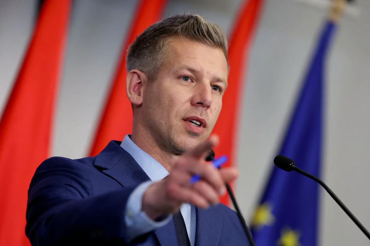 Magyar'dan Orban'ın milyarderlerine vergi adım