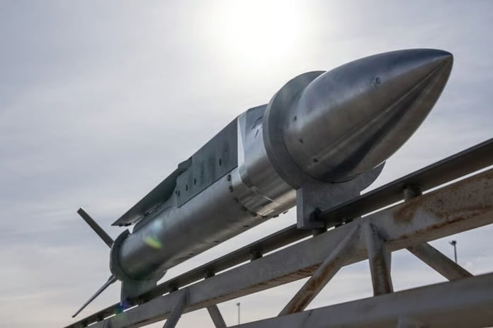 Raytheon, yerden ateşlenen StormBreaker hassas vuruş sistemini test etti