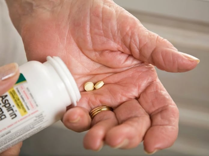 Aspirin kıtlığının yaşandığı İngiltere'de ilacın ihracatına kısıtlama getirildi