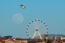 Ankara'da dolunay kartpostallık görüntüler oluşturdu