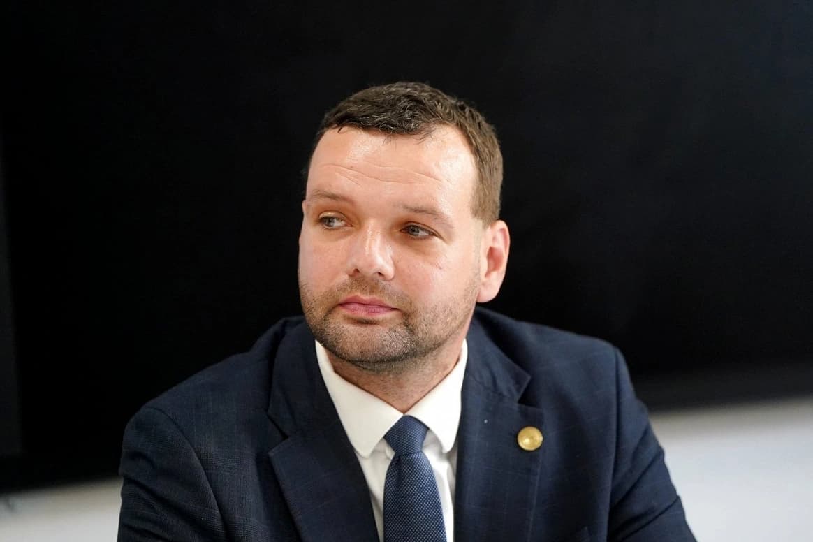 Letonya'da alkollü araç kullanan bakan görevden alındı