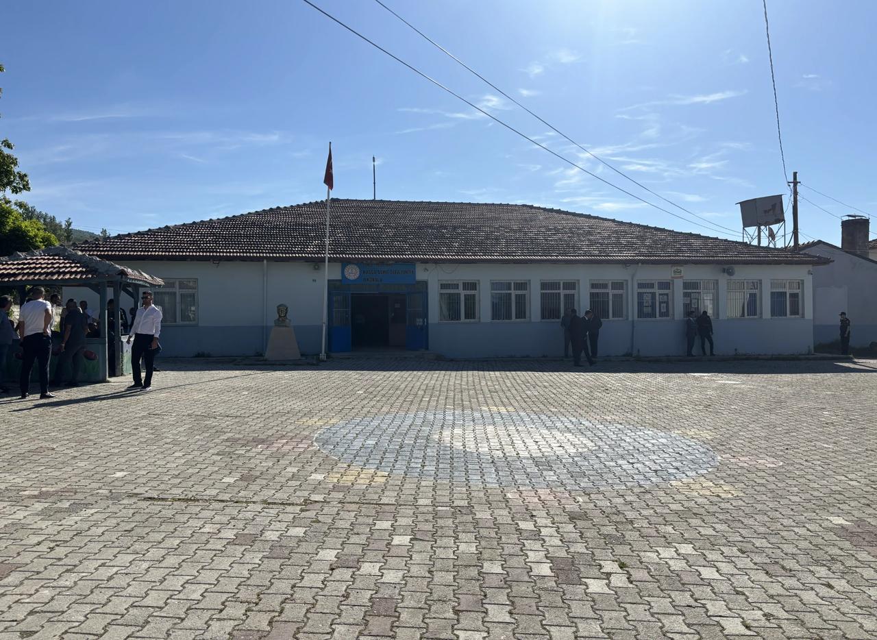 Tokat'ın 4 yeni beldesinde ara seçim heyecanı başladı: 5 bin 682 seçmen sandık başında